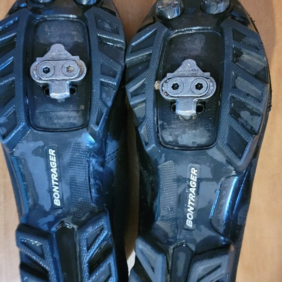 Black Bontrager Foray Mountain Bike Shoe with SPD Clips Size 40 Women's 8.5 - Picture 11 of 16